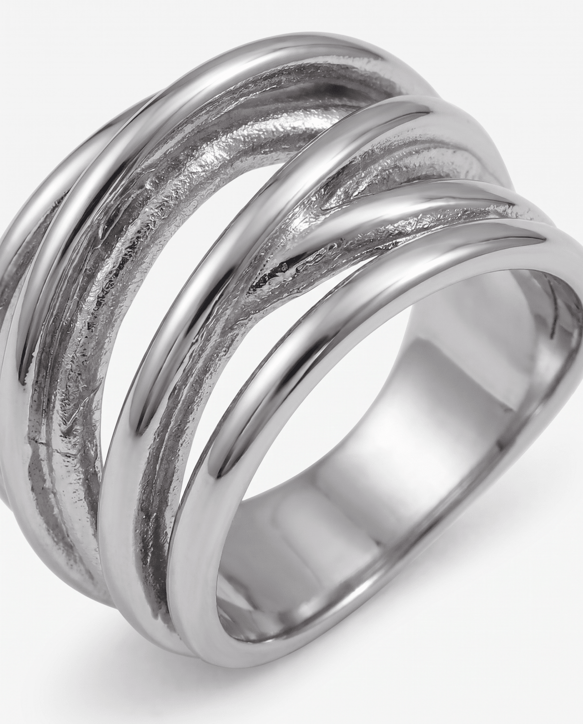 Amadora ring