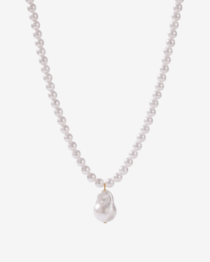 Aprilia necklace