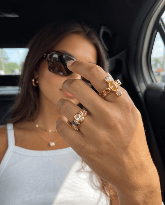 Amelia ring