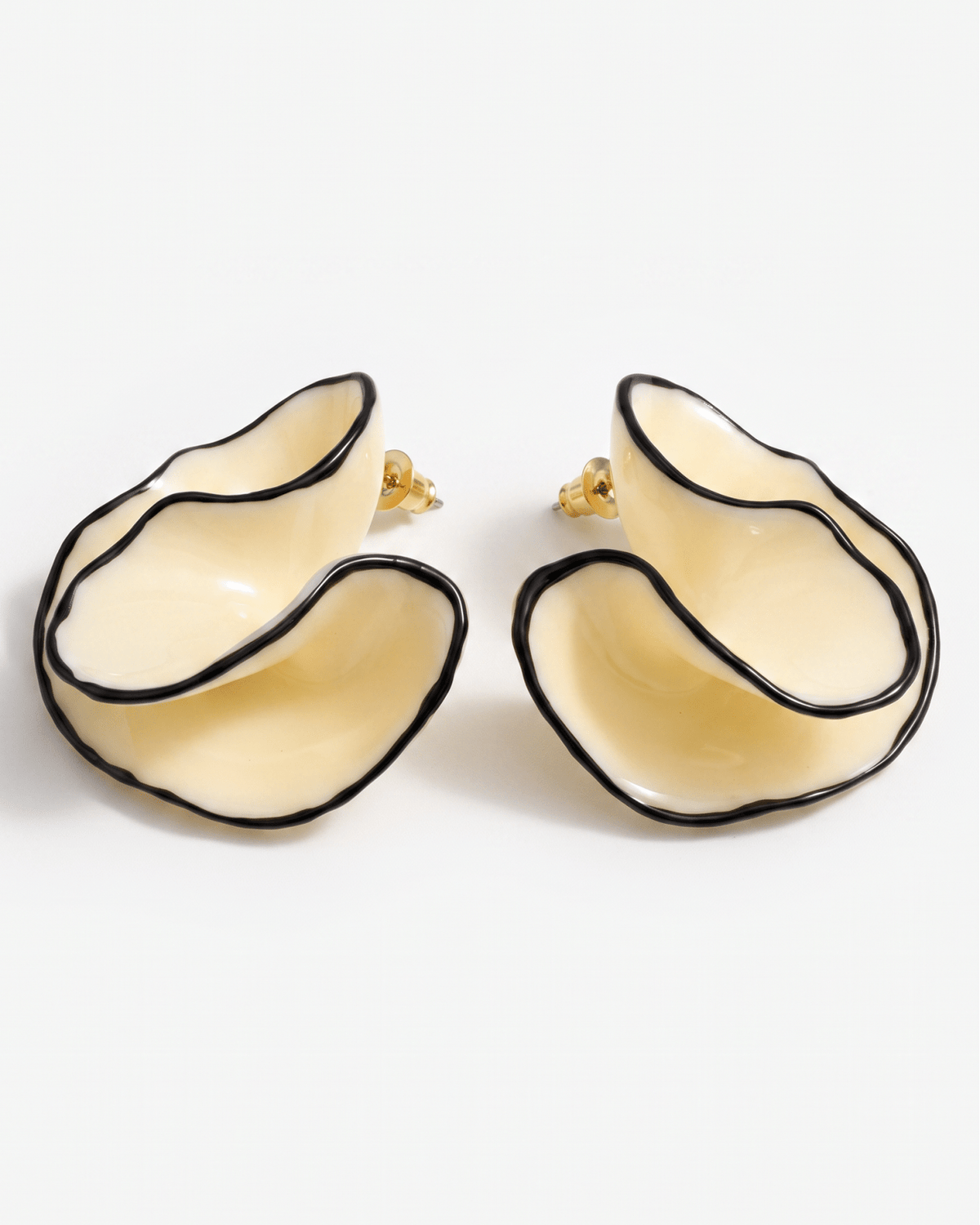 Beau earrings