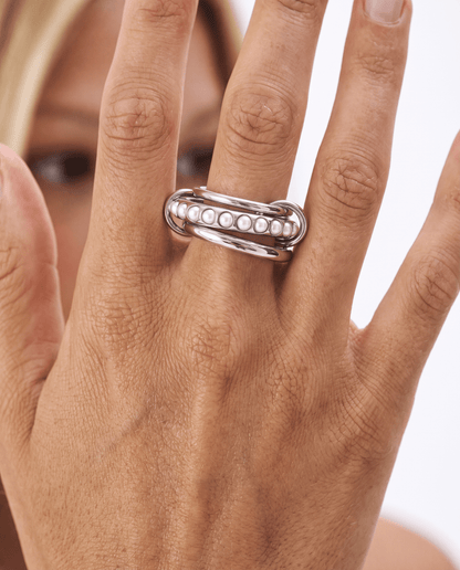 Emilia ring