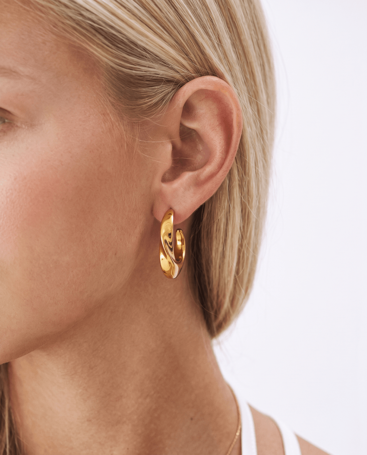 Fiora earrings