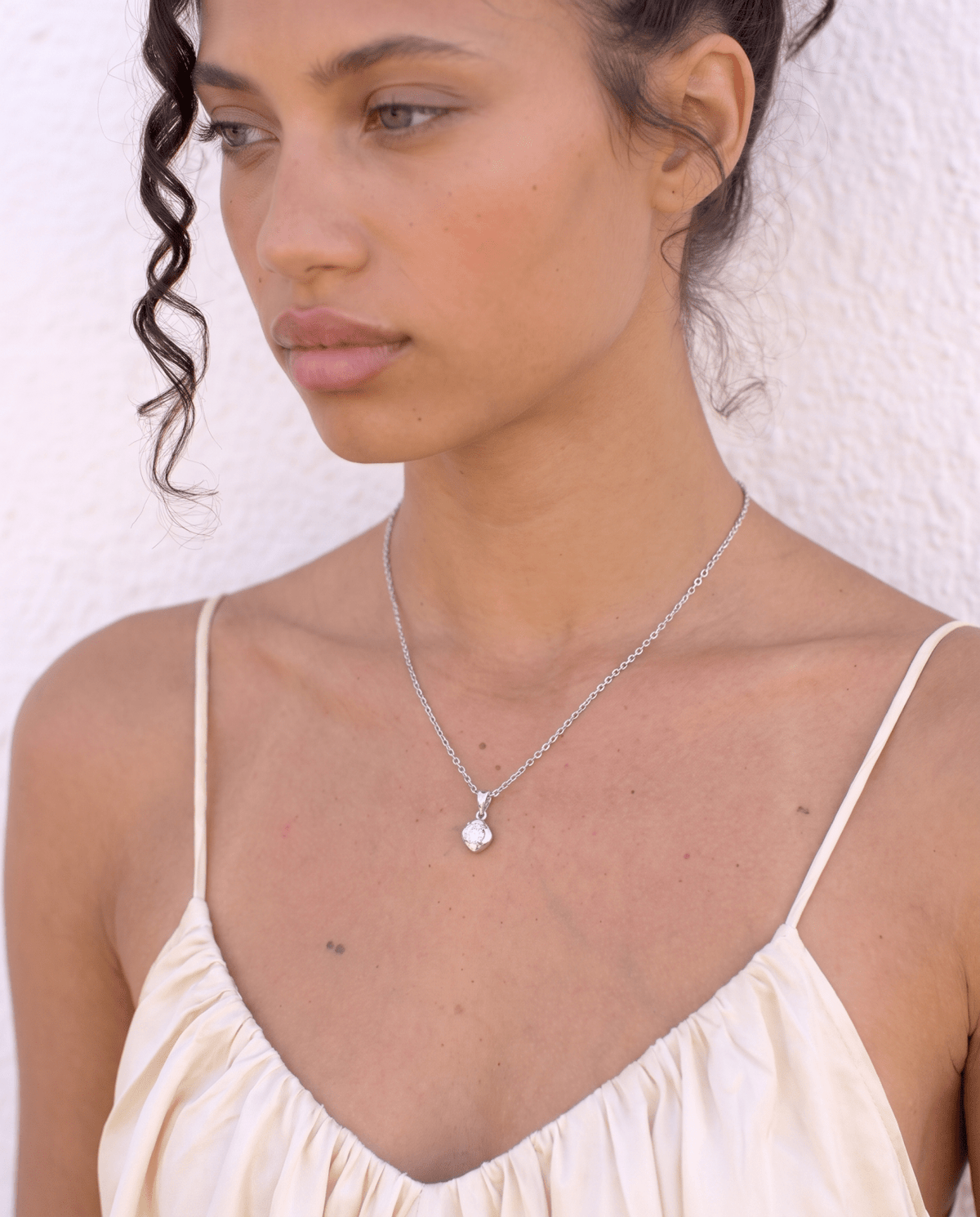 Kiana necklace