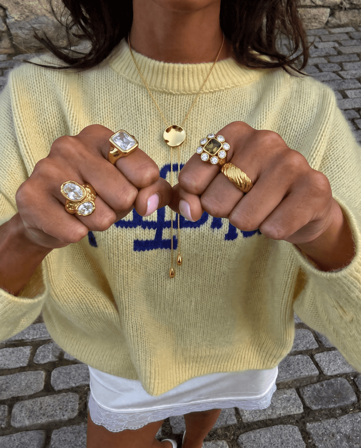 Nadia ring