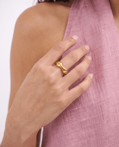 Maeve ring