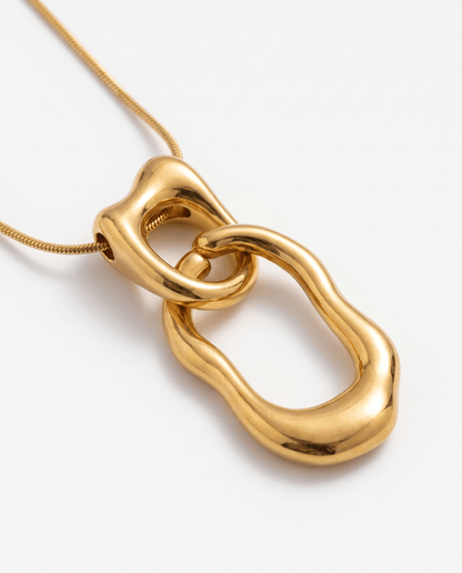 Mare necklace