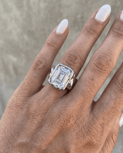 Nadia ring