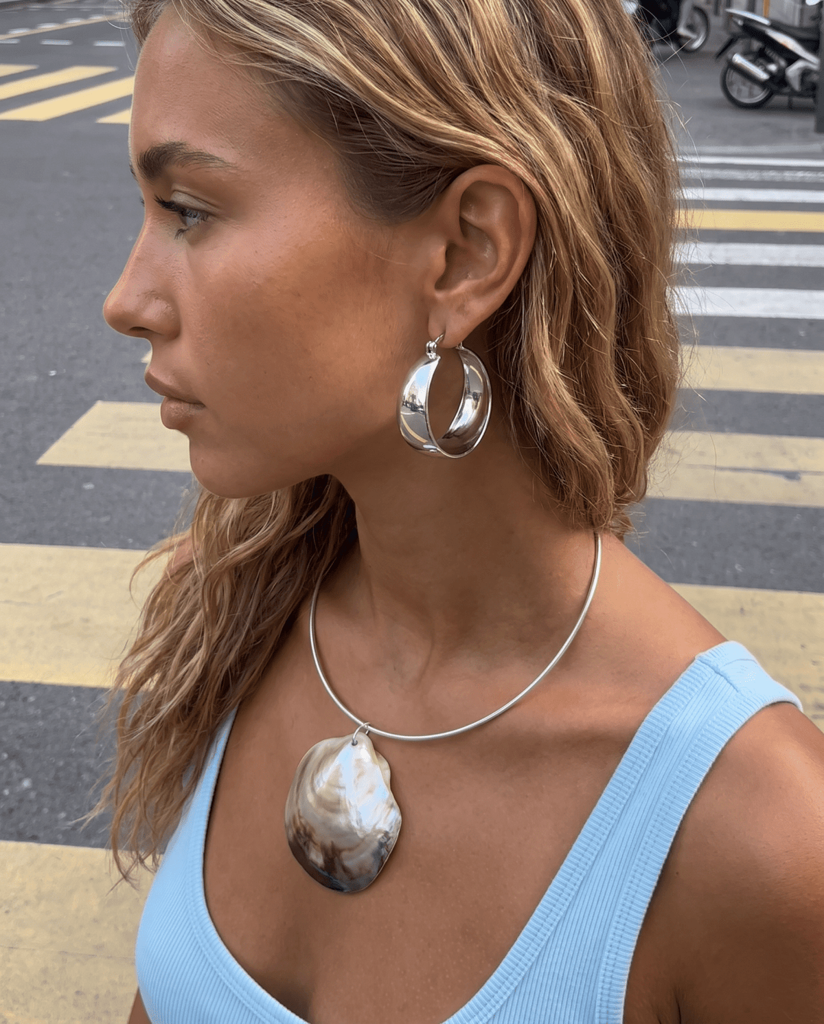 Poza earrings
