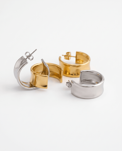 Puck earrings