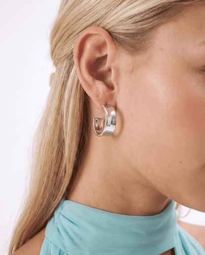 Puck earrings