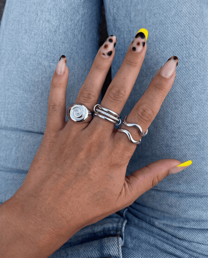 Spina ring