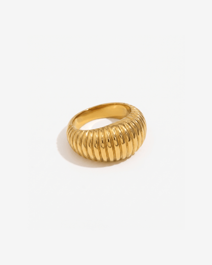 Tess ring