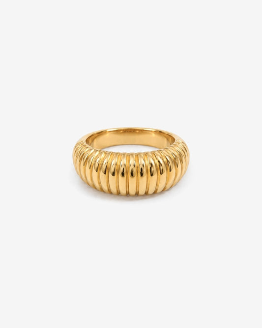 Tess ring